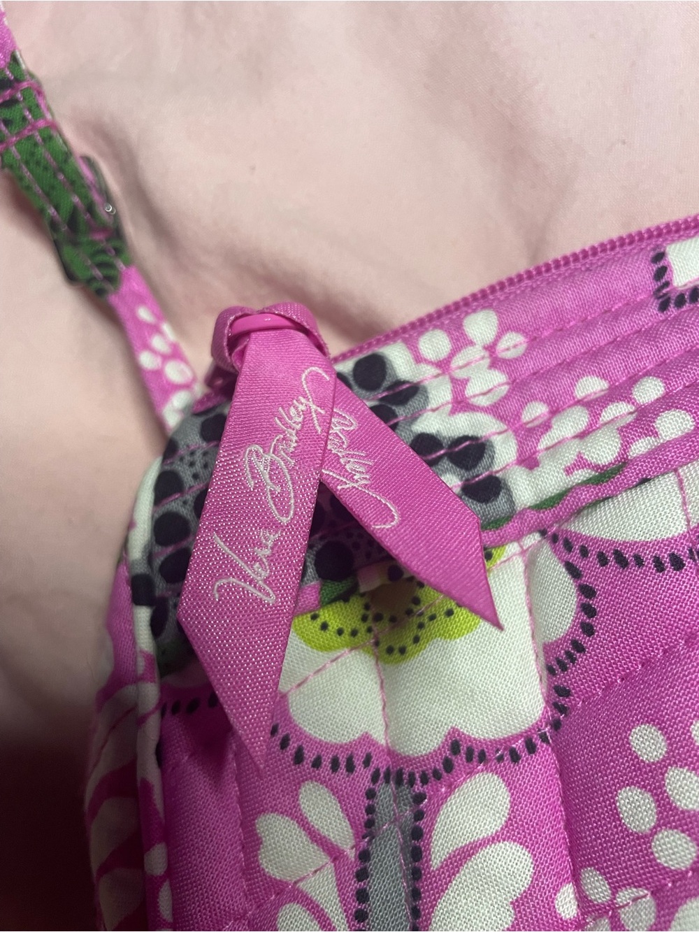 Vera Bradley Pink Floral Quilted shoulder bag - Picture 2 of 3